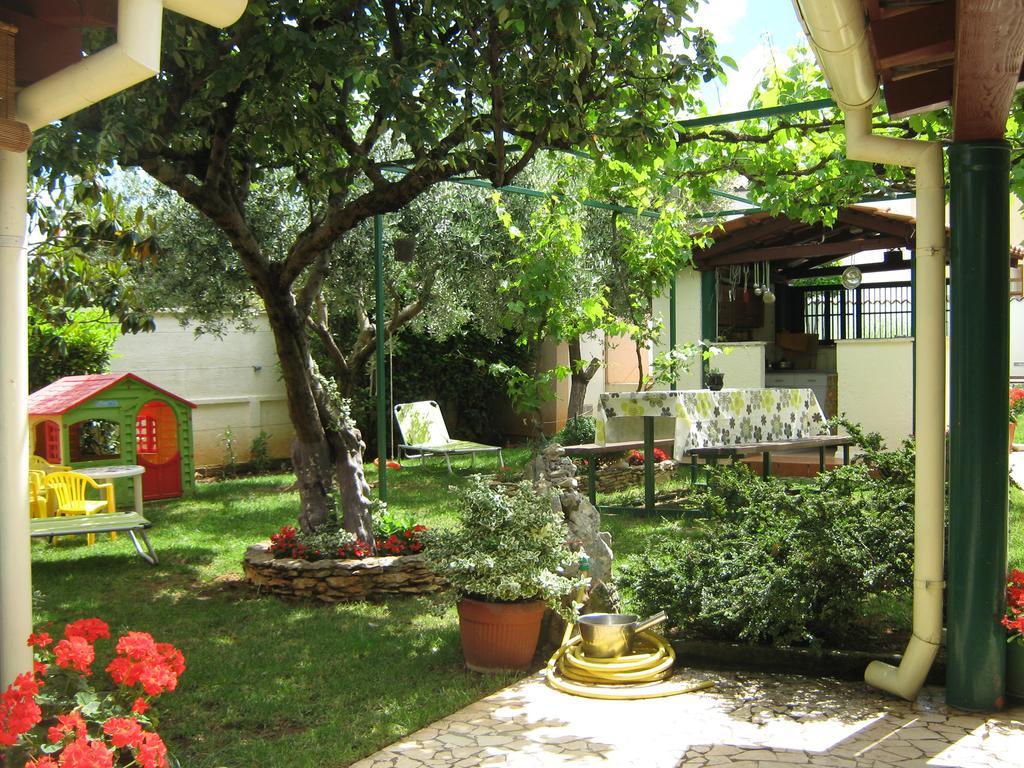 Guest House Bizjak Vinkuran Exterior foto